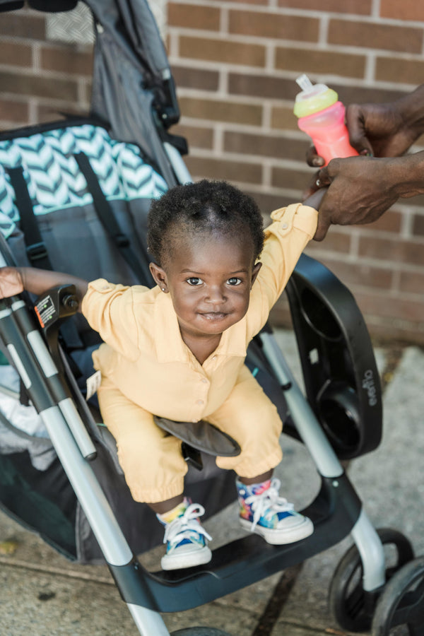 5 Effective Ways to Clean Your Baby Stroller – Tuggy Tots Guide